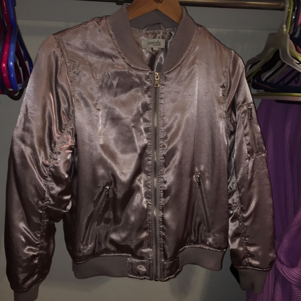 Cute bomber jacket!!